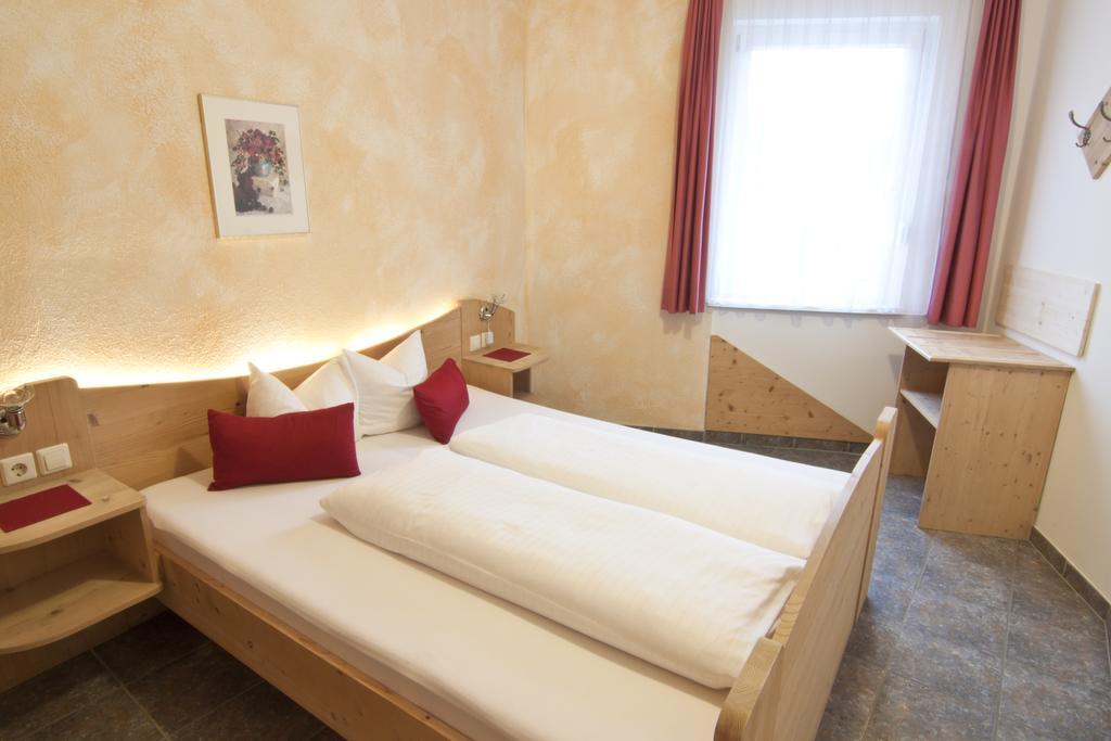 Appartementhaus Marina Matrei in Osttirol Quarto foto